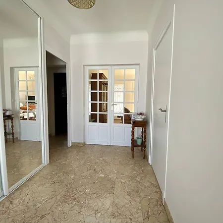 Maison De Renovee A Avec Balcon-terrasse - Fr-1-495-154 *